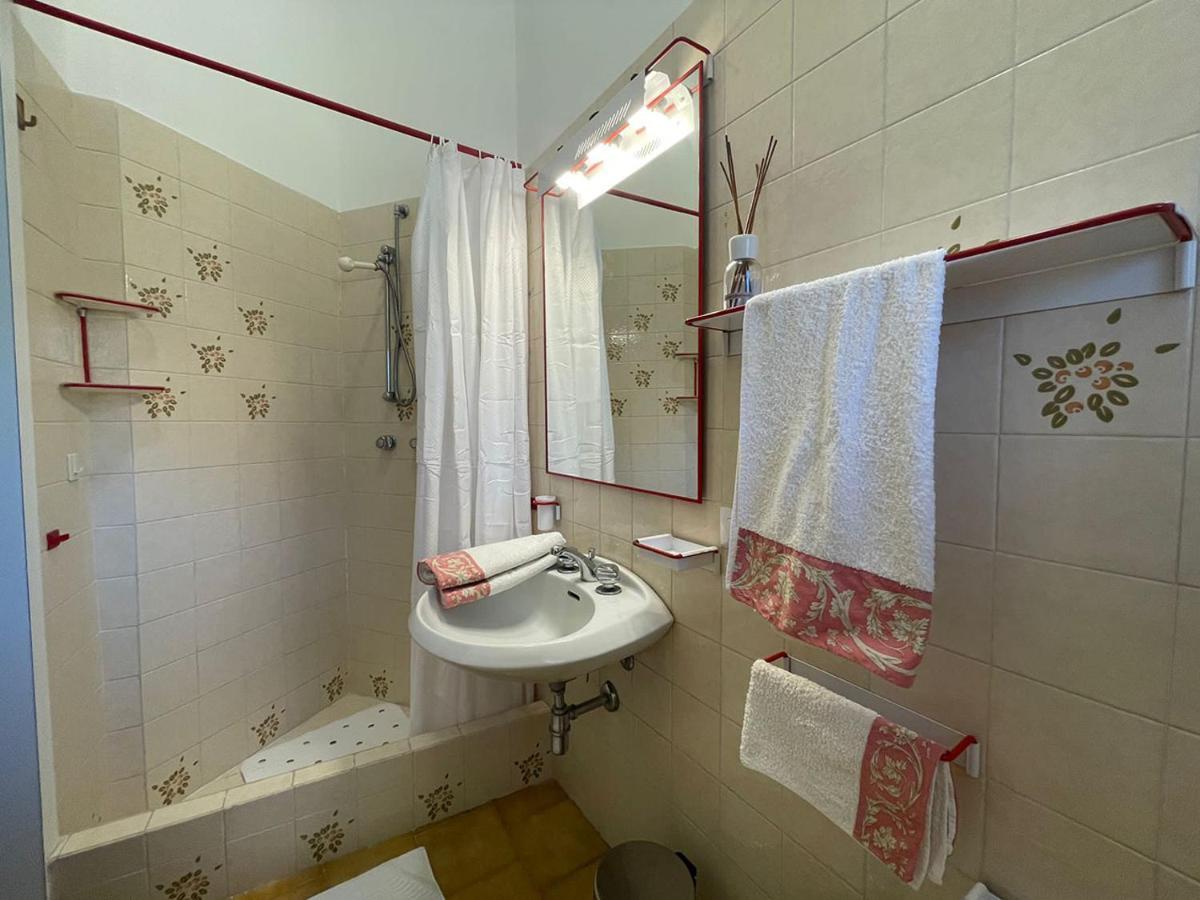 Lake Como Villa Ines Junior Apartment Faggeto Lario Eksteriør bilde